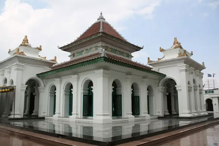 wisata-religi-di-palembang:-menelusuri-masjid-bersejarah-di-bumi-sriwijaya-–-times-banyuwangi