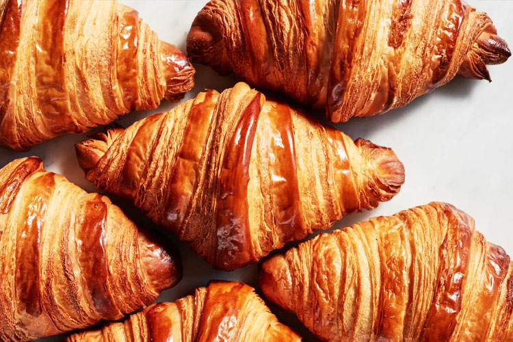 5-kuliner-paling-populer-kesukaan-remaja-di-tahun-2025-–-times-banyuwangi