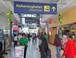 Ribuan Penumpang Membludak Mudik Naik Kereta Api di Surabaya, Ini Data Lengkapnya