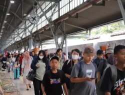 Lebaran 2025, KAI Daop 3 Cirebon Catat Lonjakan Penumpang Signifikan, Ini Data Lengkapnya