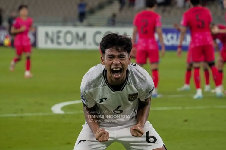 evandra-florasta-deg-degan-saat-eksekusi-penalti-penentu-kemenangan-timnas-u-17-–-times-banyuwangi