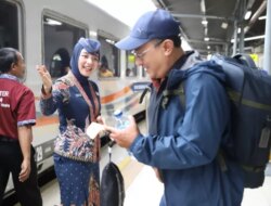 Buka 1.100 Lowongan, KAI Services Cari Pramugara dan Pramugari, Gaji Menarik dan Bebas Calo