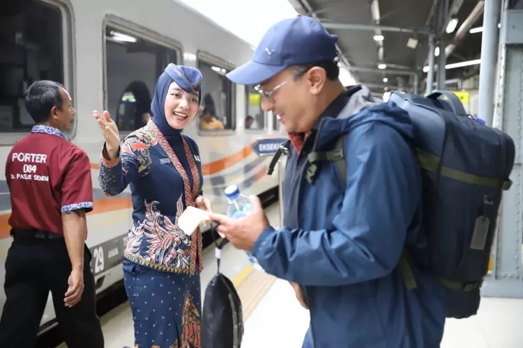 buka-1.100-lowongan,-kai-services-cari-pramugara-dan-pramugari,-gaji-menarik-dan-bebas-calo