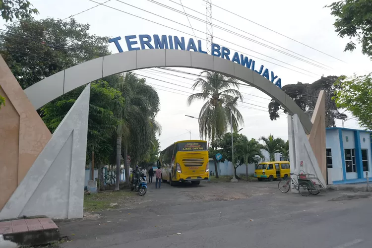 terminal-brawijaya-banyuwangi-sudah-beroperasi-sejak-1982,-tak-ramai-tapi-eksis-hingga-kini