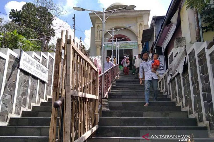 menelusuri-jejak-wali-songo-di-jawa-tengah,-wisata-sejarah-dan-spiritualitas-–-times-banyuwangi