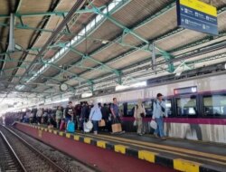 Yogyakarta Banjir Penumpang, Stasiun Ini Jadi Magnet Wisata dan Mudik Lebaran 2025