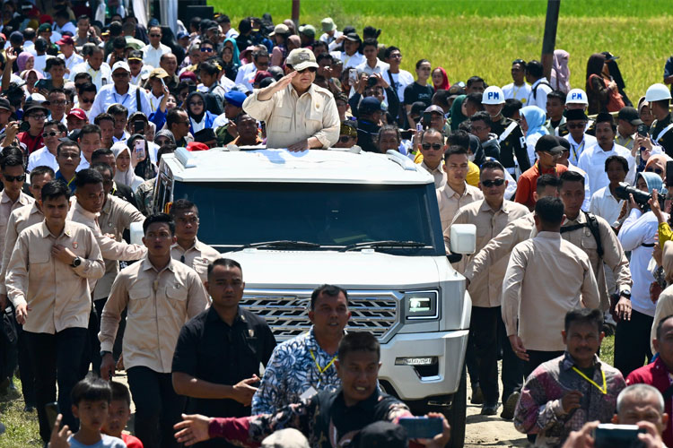 presiden-prabowo-pangkas-izin-sektor-pertanian-dan-tutup-celah-korupsi-–-times-banyuwangi
