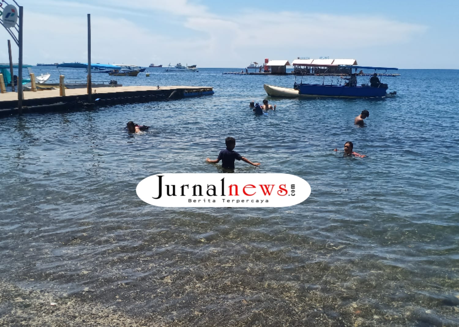oli-mencemari-tempat-wisata-bangsring-underwater,-petugas-mengeluh