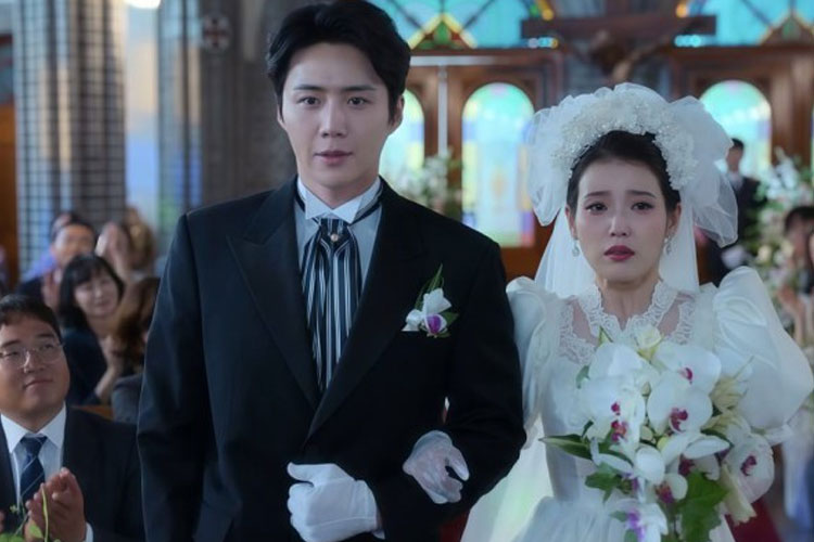 when-life-gives-you-tangerines-sisakan-tren-baru-‘kim-seon-ho-smile-challange’-–-times-banyuwangi