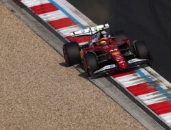 Bongkar Rahasia, Inilah Alasan Hamilton Masih Jadi yang Terbaik Menurut Ferrari