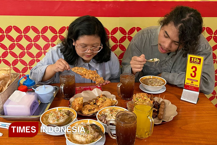 satu-sendok,-seribu-kenangan:-spesial-soto-boyolali-hj-hesti-hadir-di-kota-malang-–-times-banyuwangi