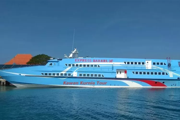 spesifikasi,-tarif,-dan-kapasitas-penumpang-kapal-cepat-rute-banyuwangi-denpasar