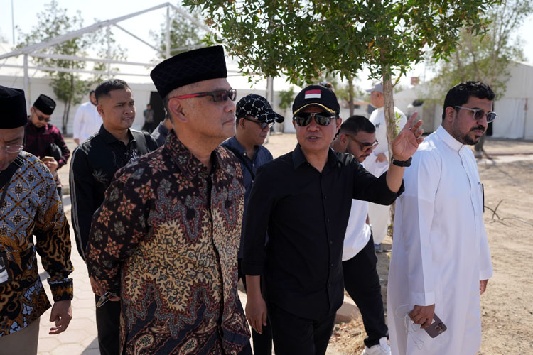 kepala-bp-haji-tinjau-armuzna,-pastikan-kesiapan-layanan-haji-2025-–-times-banyuwangi