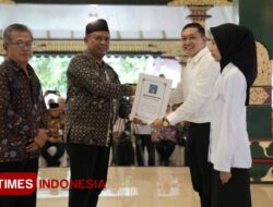 Bupati Sleman Serahkan 144 SK CPNS, Tegaskan Pentingnya Dedikasi dan Etika Kerja – TIMES Banyuwangi