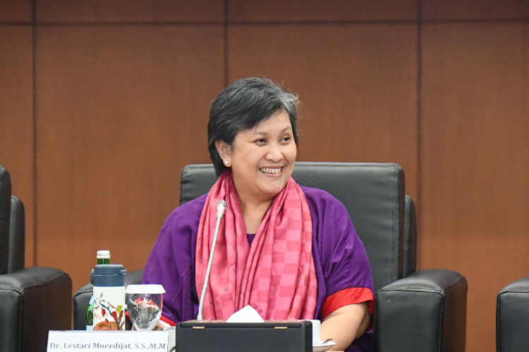 lestari-moerdijat:-dorong-peningkatan-akses-pendidikan-bagi-perempuan-–-times-banyuwangi