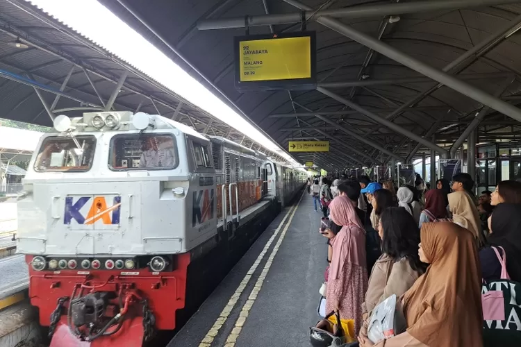 libur-wafat-yesus-kristus-2025,-kai-luncurkan-ka-tambahan-surabaya–jakarta,-ini-jadwalnya