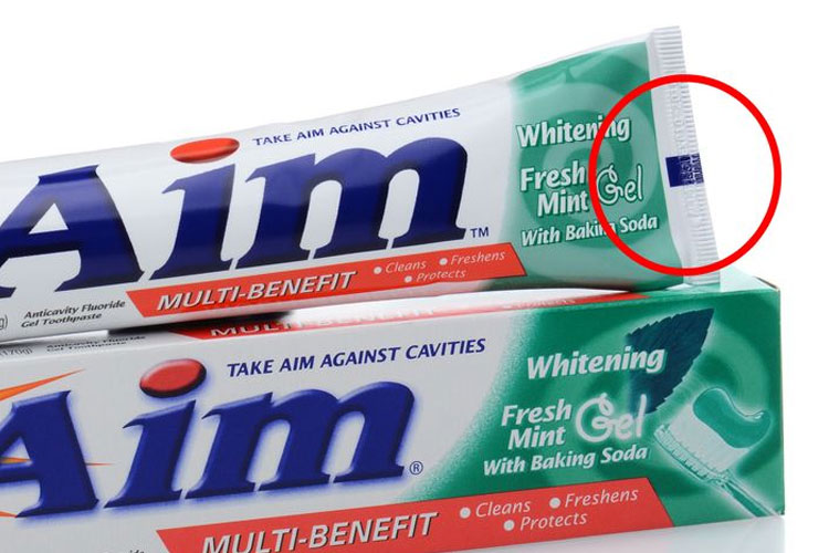 fakta-strip-warna-di-tabung-pasta-gigi-dan-cara-memilih produk-yang sesuai-–-times-banyuwangi