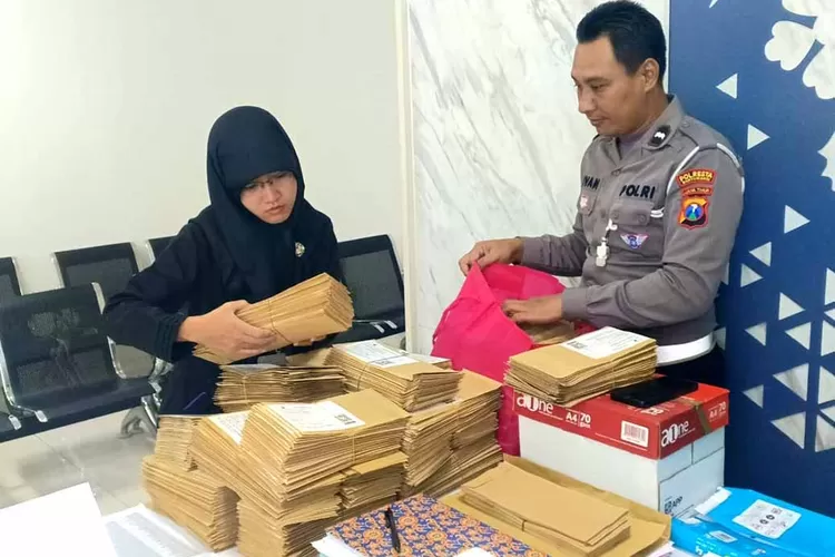 pelanggar-lalu-lintas-di-banyuwangi-akan-diblokir-saat-bayar-pajak-kendaraan,-ini-sebabnya