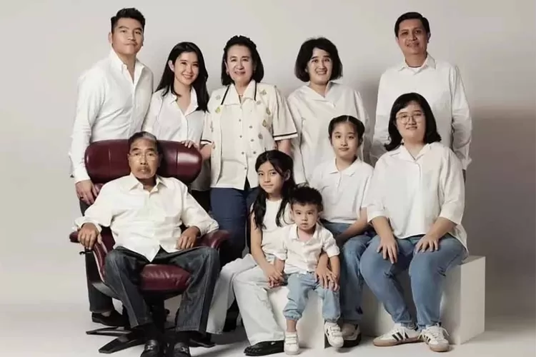 sosok-istri-kedua-hotma-sitompul-akhirnya-terkuak,-ternyata-ibu-pengacara-ditho-sitompul