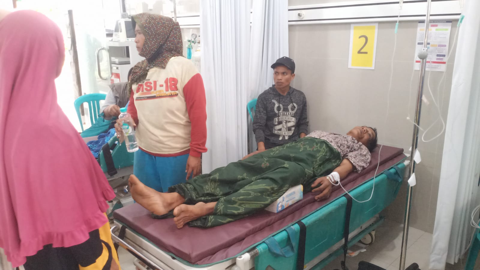 tragis-!-tiga-petani-disambar-petir-di-alasbuluh,-satu-meninggal-dunia