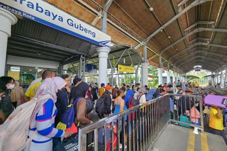 naik-kereta-api-saat-libur-paskah?-ini-daftar-ka-tambahan-dari-kai-daop-8-surabaya