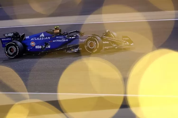 tinggalkan-ferrari,-carlos-sainz-akui-menyesal,-ini-pengakuan-mengejutkannya