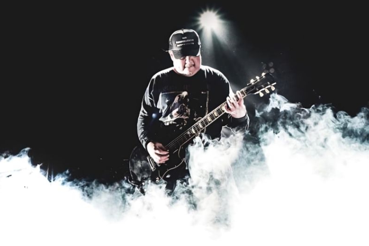 gitaris-seringai-ricky-siahaan,-meninggal-dunia-usai-tampil-di-jepang-–-times-banyuwangi