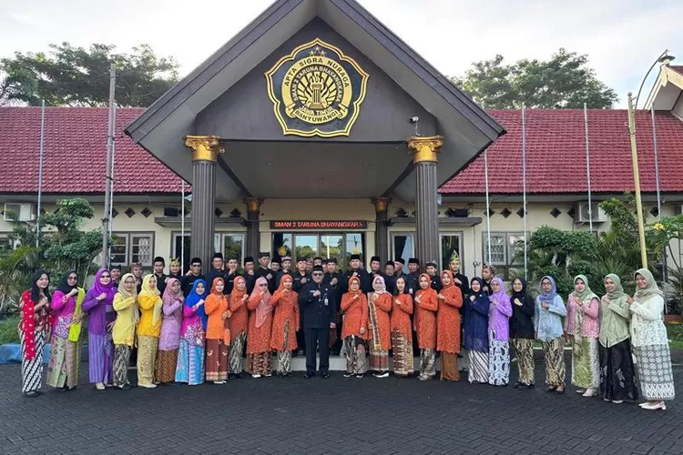 sman-2-taruna-bhayangkara-genteng,-banyuwangi,-minta-taruna-teladani-semangat-ra-kartini