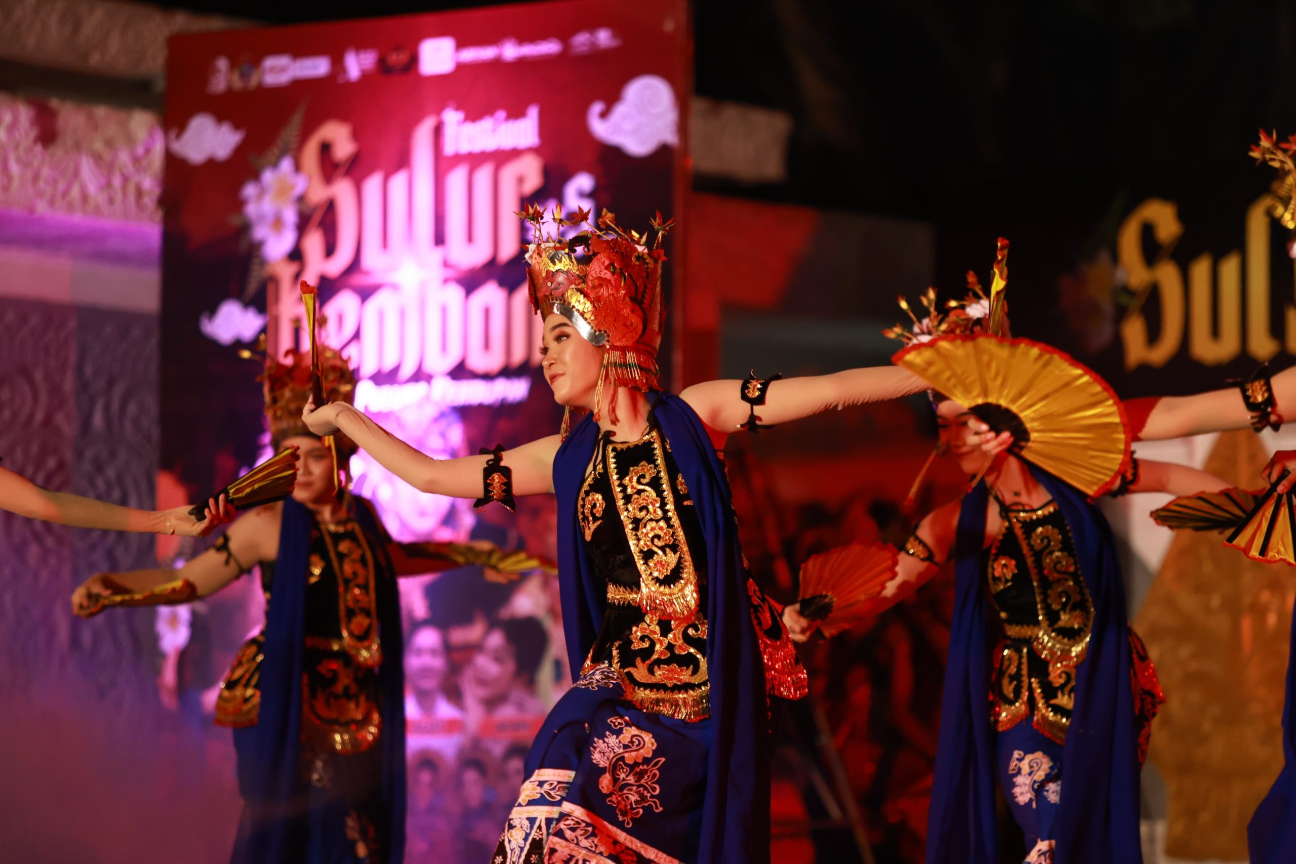 lestarikan-seni-tradisi,-banyuwangi-gelar-festival-sulur-kembang