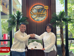 Kokoon Hotel Banyuwangi Serahkan Hadiah Utama Umroh Kepada Warga Tegalsari – TIMES Banyuwangi