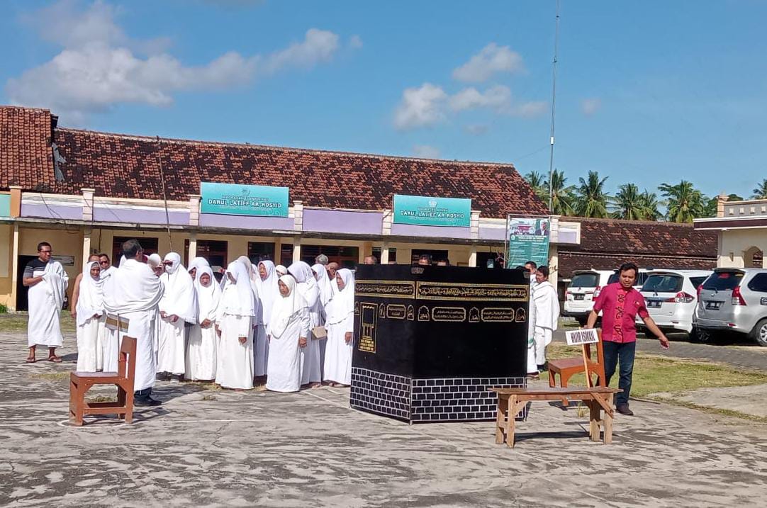 pelaksanaan-bimbingan-manasik-haji-kabat-di-ponpes-darul-latif-ar-rosyid