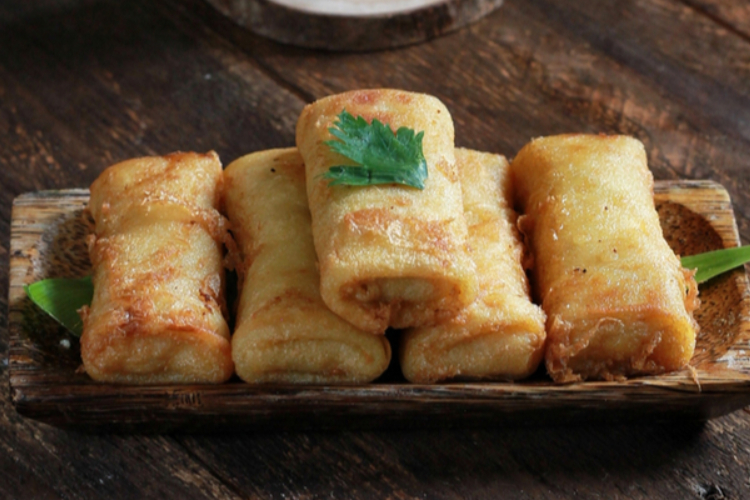 kisah-unik-sosis-solo-yang-ternyata-nggak-ada-sosisnya-–-times-banyuwangi