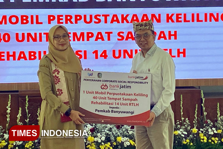 bupati-banyuwangi-apresiasi-csr-bank-jatim-untuk-masyarakat-–-times-banyuwangi