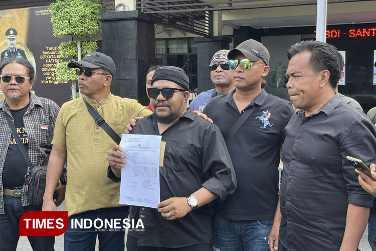 dilaporkan-soal-fitnah-ijazah-jokowi,-roy-suryo-segera-dipanggil-polisi-–-times-banyuwangi