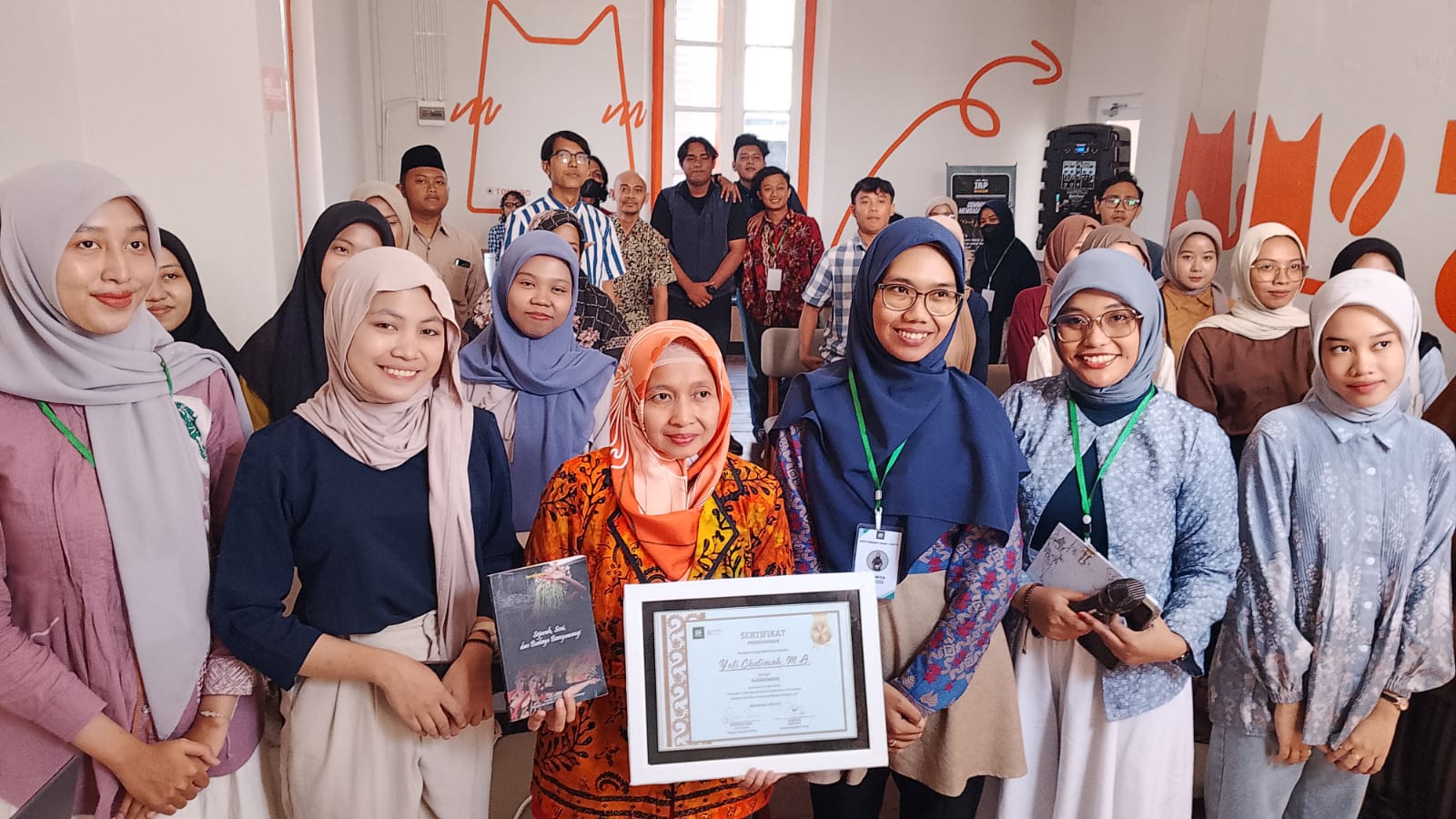 banyuwangi-book-party-bareng-yeti-chotimah-:-“merangkai-fakta-menjadi-cerita”