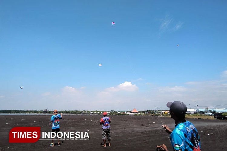 kenalkan-sport-tourism,-kota-probolinggo-gelar-lomba-layang-layang-sambitan-–-times-banyuwangi