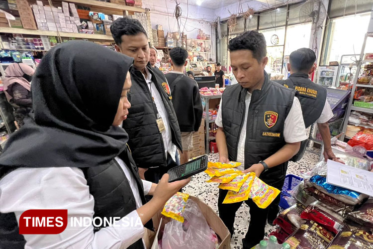 30-bungkus-makanan-mengandung-babi-ditemukan-di-minimarket-banyuwangi-–-times-banyuwangi