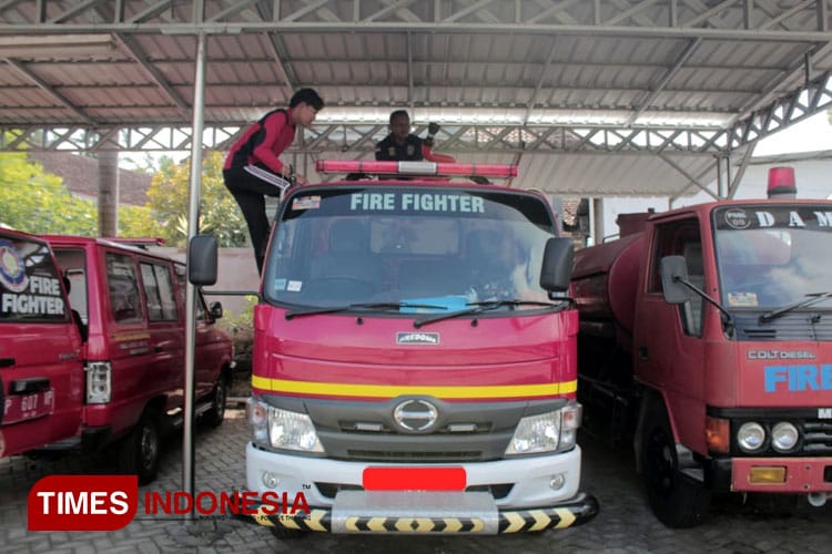 musim-kemarau-tiba,-damkarmat-banyuwangi-siaga-dan-ingatkan-warga-–-times-banyuwangi