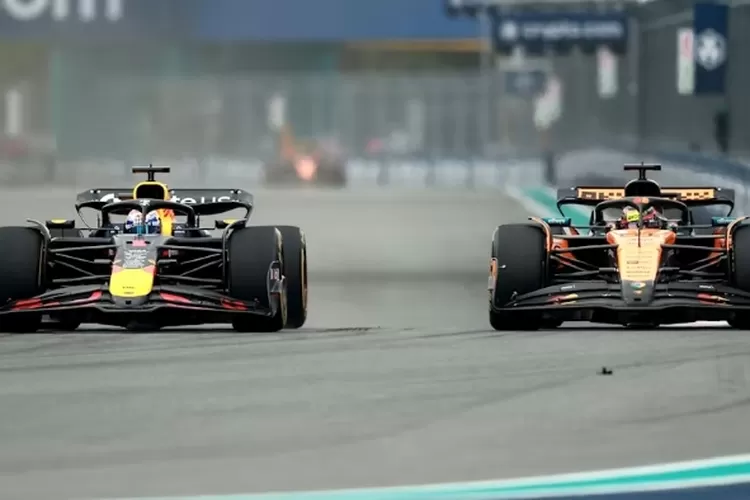 verstappen-tertinggal-jauh,-ini-kata-christian-horner-soal-dominasi-mclaren