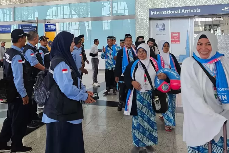 baru-41-jemaah-kuota-haji-khusus-yang-tiba-di-madinah:-datang-fleksibel,-ditangani-konsorsoum