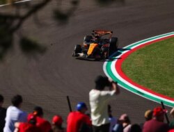Piastri Dominan Lagi, Tapi Tak Yakin McLaren Akan Aman di Kualifikasi – Radar Banyuwangi