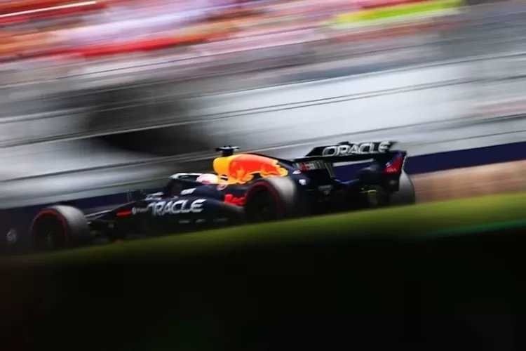ban-jadi-biang-keladi,-ini-alasan-verstappen-gagal-rebut-pole-dari-mclaren-di-f1-gp-imola