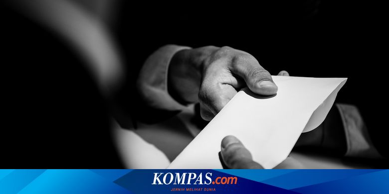 staf-kecamatan-di-banyuwangi-lakukan-pungli-ke-pkl,-warga-melapor
