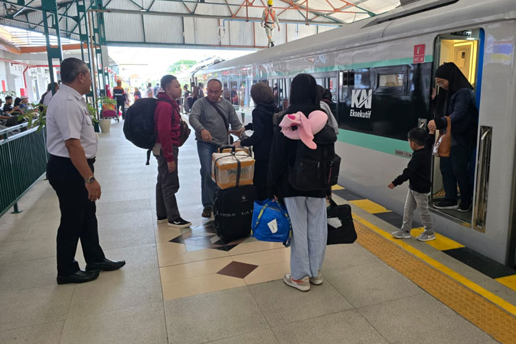 gerbong-new-generation-dongkrak-okupansi-penumpang-ka-madiun-jaya-–-times-banyuwangi