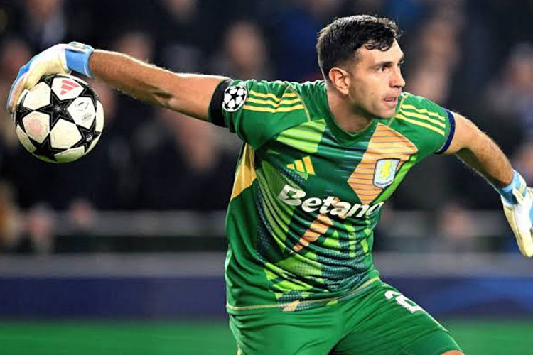 barcelona-pertimbangkan-rekut-emiliano-martinez-–-times-banyuwangi