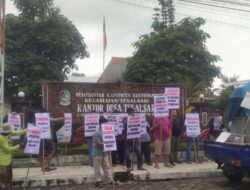 Geger, Warga Desa Tegalsari Gelar Aksi Demo Tolak Penjaringan Kepala Dusun