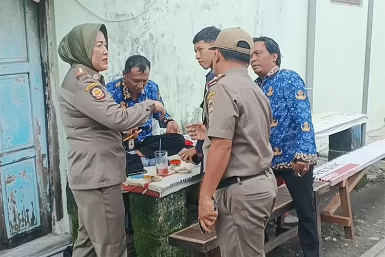 tiga-asn-kpu-gresik-terjaring-razia-asyik-ngopi-di-jam-kerja