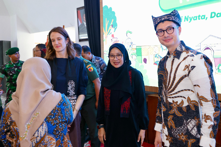 gandeng-austria-dan-uea,-banyuwangi-perluas-pengolahan-sampah-sirkular-–-times-banyuwangi