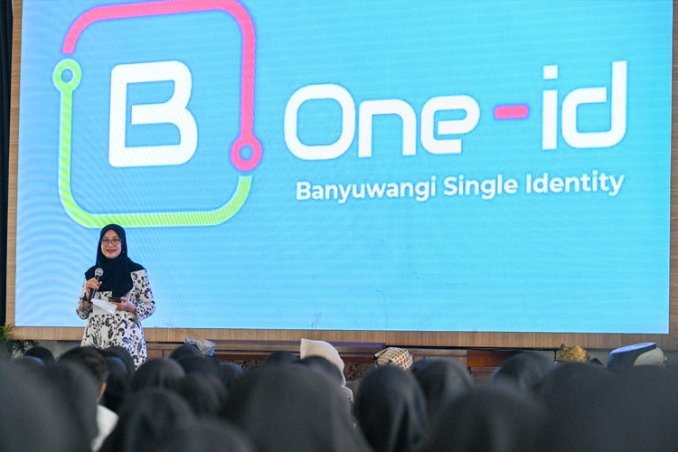 transformasi-digital-banyuwangi,-pelayanan-publik-lebih-mudah-dengan-nik-–-times-banyuwangi