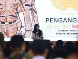 Serahkan 625 SK CPNS dan PPPK, Bupati Ipuk: Jadilah ASN yang Adaptif